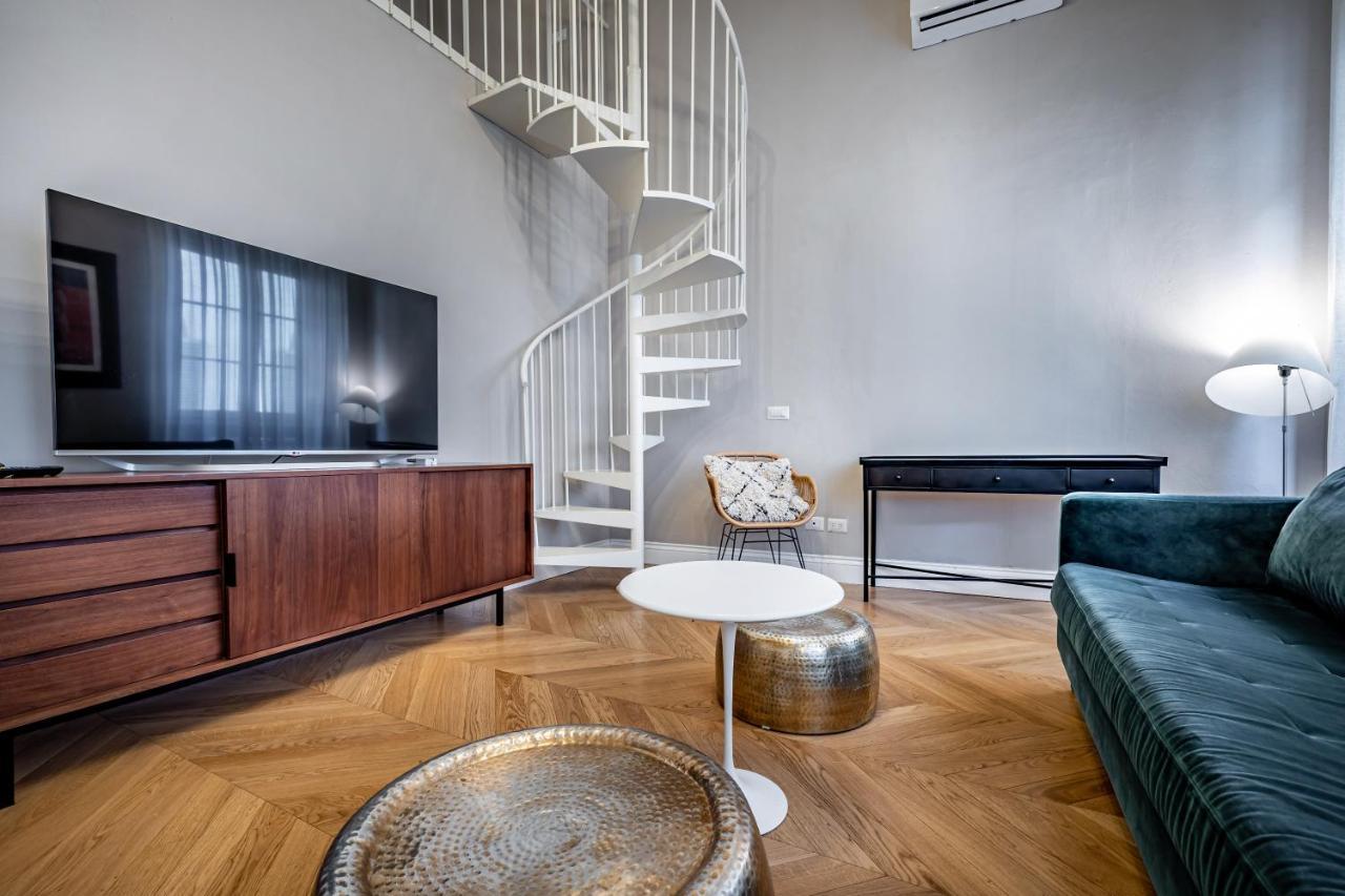 Hs4U Ricasoli Luxury Apartment Near Duomo N. 3 Florence Exterior photo